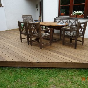 Terrasse aus Thermoesche